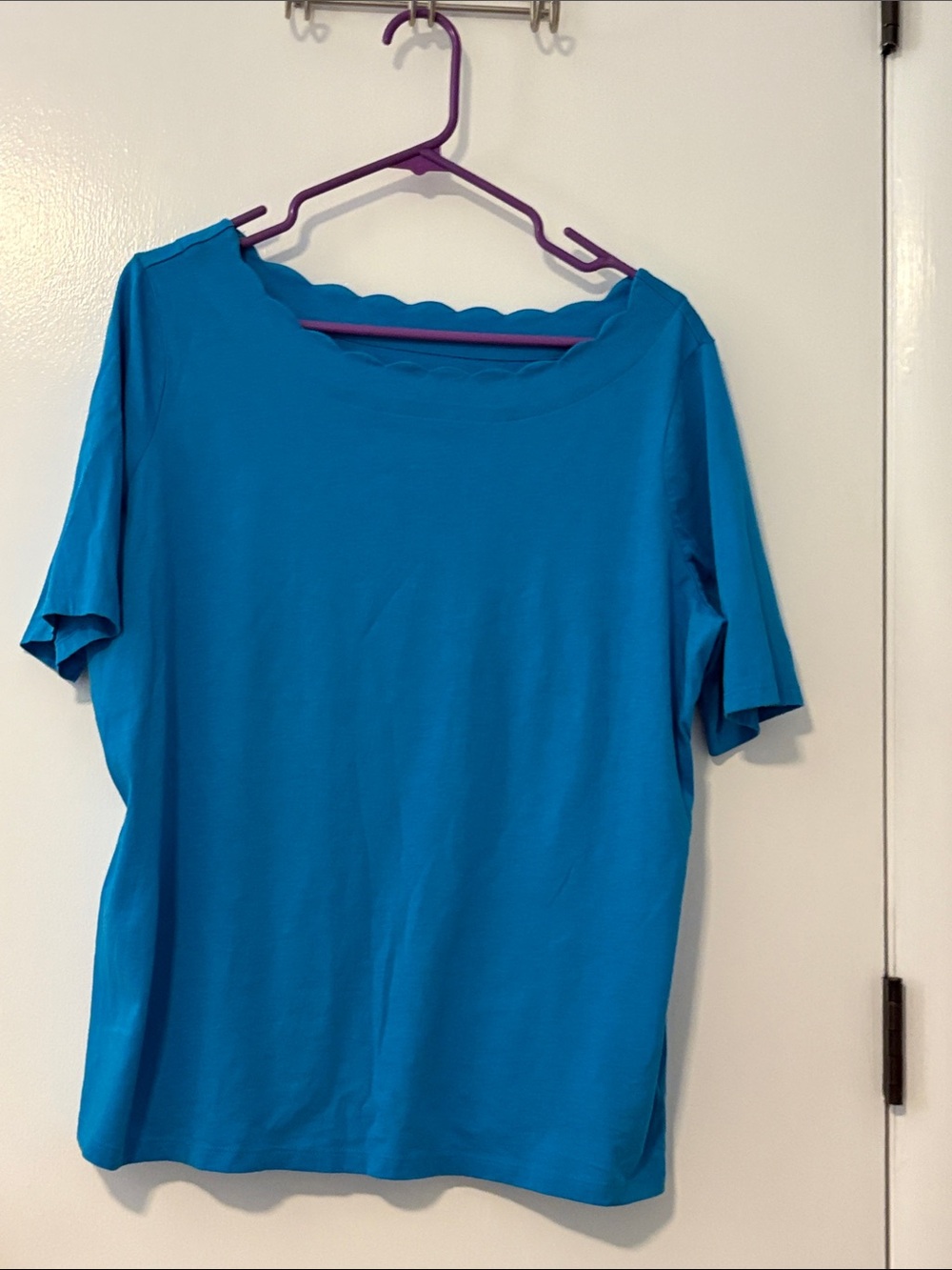 Talbots Bright Teal Short Sleeve Top with Scalloped Neckline